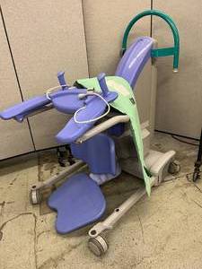 lot 48 image: Arjo Sara Plus Standing Sling Patient Stander -&nbspBattery Dead - No Charger - Unable to Test