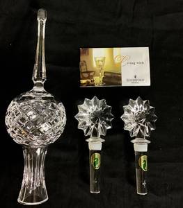 lot 125 image: Waterford Crystal 10.5 Tree Topper and Star Erin Cystal Bottle Stoppers 5.5