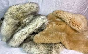 lot 140 image: Bowman Luxurious Lambskins from New Zealand