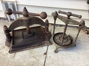 lot 182 image: Cast Iron Fruit & Lard Press-4 quart and Cast Iron Book Press