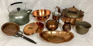 lot 38 image: Copper Collection - Antique Copper Kettles, bowl, and dishes