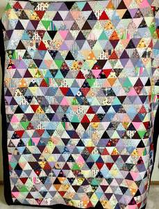 lot 40 image: Vintage Patchwork Quilt - 84 x 69