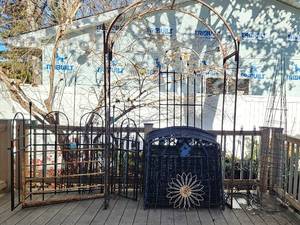 lot 12 image: Garden Bundle - Wrought Iron Arbor, Metal Rabbit Fencing,Wrought Iron Garden Accents, Plant Hangers, 2 Trellis