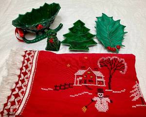 lot 252 image: Vintage Christmas Lot - Lefton and Holland Mold