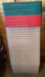 lot 261 image: 20 Sterilite Storage Totes #3- 56Qt