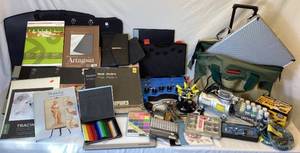 lot 249 image: Coloring and Air Brush Bundle plus Tracing TableLight Pad