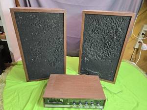 lot 17 image: Electrophonic T-4200 Stereo System with 8-Track Player and Speakers
