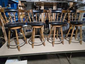 lot 37 image: Set of 4 Wooden Bar Stools with Black Padded Seats