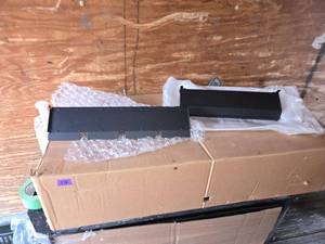 lot 139 image: Set of Burner Assembly Parts - Rear and Front