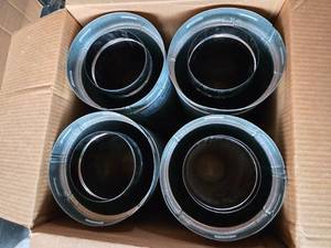 lot 145 image: Box of 4 Metal-Fab 24 Straight Length Pipes