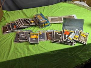 lot 225 image: Lot of Decorative Light Switch Covers and Grilles