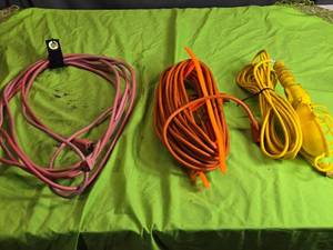 lot 231 image: Lot of Electrical Extension Cords - Pink, Orange, Yellow Treble