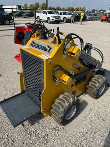 lot 2A image: 2023 EGN EG380 Compact Track Loader with Less Than 1 Hour On It