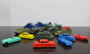 lot 57 image: Nice Lot of Vintage Metal Toy Cars Military Vehicles etc