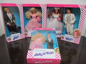 lot 79 image: Lot of 5 Brand New Barbie Dolls - Complete Wedding Set