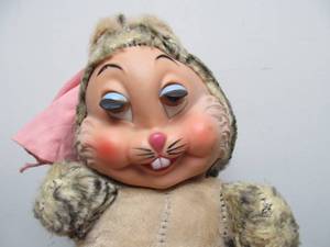 lot 99 image: Vintage 1958 Miss Minn Plush Gopher 
