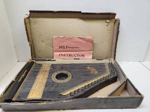 lot 118 image: Nice Old Bavarian Harp Instrument