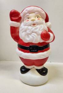 lot 120 image: Vintage SANTA CLAUS Christmas Blowmold Statue