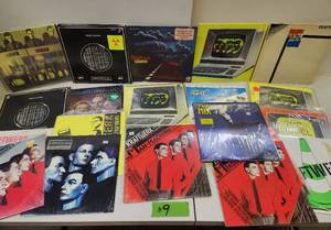 lot 191 image: Lot of Vintage Vinyl Records #9 - KRAFTWERK