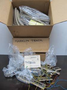 lot 159 image: LARGE Lot of Quality MARKLIN Metal Train Track