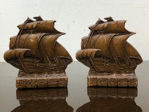 lot 274 image: Vintage 1930s era Ship Bookends