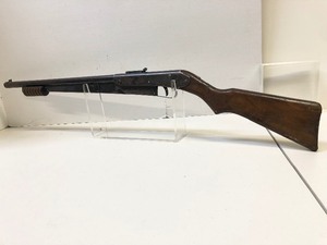 lot 306 image: Early Vintage DAISY Model 25 BB Gun
