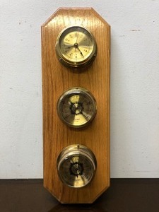 lot 240 image: Vintage Brass & Oak Wall Barometer