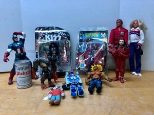 lot 351 image: Nice Lot of Vintage etc Toys & Action Figures
