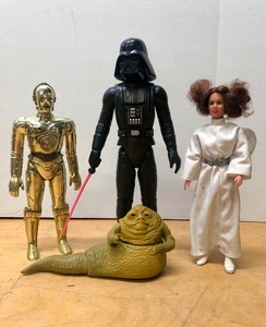 lot 357 image: Group of Orig Vintage Large Size STAR WARS Action Figures