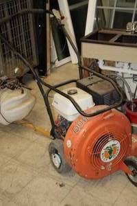 lot 660 image: Honda Billy Goat Wet Blow Pro Series Gas QB1304H