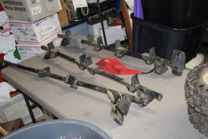 lot 678 image: Yakima Roof Rack 3-piece