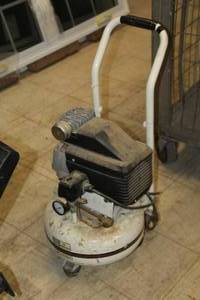 lot 608 image: Tool Shop 4-Gallon 2-HP Portable Air Compressor
