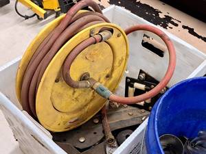 lot 627 image: Air Hose Reel with Mount Assembly and Air Hose