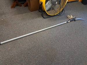 lot 643 image: Fiskars Pruning Pole Saw