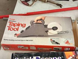 lot 648 image: Homex Drywall Taping Tool