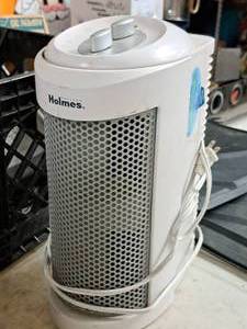 lot 754 image: Holmes Space Heater