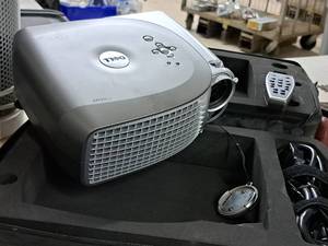 lot 753 image: Dell DLP 1200MP Front Projector with Case