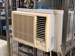 lot 777 image: GE 17800-BTU Window Room Air Conditioner Unit AGV18DBG1
