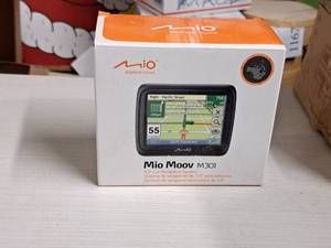 lot 782 image: Mio Moov M301 3.5 Car Navigation System