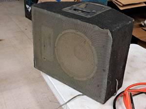 lot 787 image: Stereo Speaker
