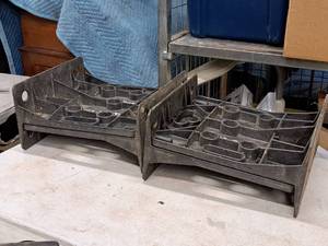lot 584 image: Lot of (2) Rack-A-Tiers