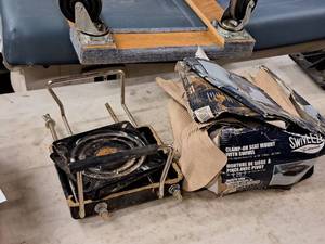 lot 591 image: Clamp-On Seat Mount with Swivel
