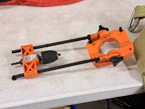 lot 571 image: Drill Master Angle Drill Guide