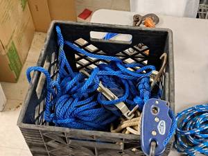 lot 578 image: Lot of (1 Crate) Ropes and Tie Boss