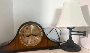 lot 92 image: Reproduction Linden Battery Operated Mantel Clock and Lamp