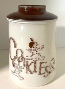 lot 131 image: Vintage Bartlett Collins Glass Cookie Jar Gingerbread Man