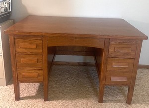 lot 134 image: Oak Library Desk Vintage