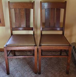 lot 109 image: Set of Two Dining Room Chairs