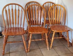 lot 187 image: Five Round Back Dining Chairs