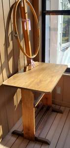 lot 190 image: Small Craft Desk and Standing Emroidery Hoop